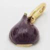 Anhänger in Form einer Feige aus Messing mit Goldfinish, Emaille und Strass Anhänger in Form einer Feige aus Messing mit Goldfinish, Emaille und Strass