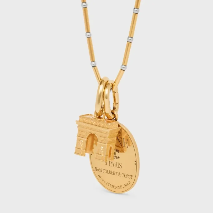 Anhänger Triomphe aus Messing mit Goldfinish Anhänger Triomphe aus Messing mit Goldfinish