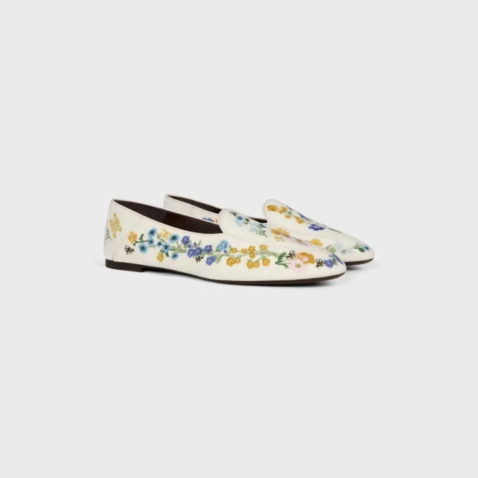 Aura Loafer aus mit Blumen besticktem Samt Aura Loafer aus mit Blumen besticktem Samt