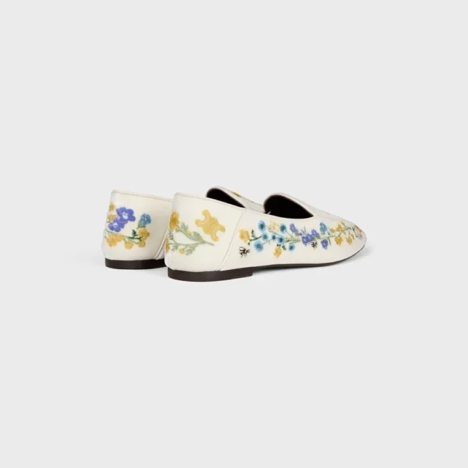 Aura Loafer aus mit Blumen besticktem Samt Aura Loafer aus mit Blumen besticktem Samt