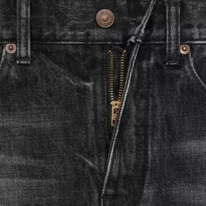 Ausgestellte Surf-Jeans aus Black Ice Rinse Denim Ausgestellte Surf-Jeans aus Black Ice Rinse Denim