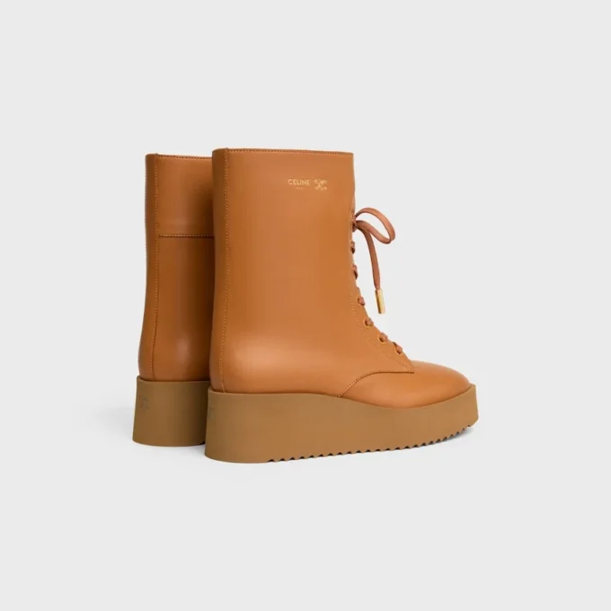 Austin Schnürstiefel aus glänzendem Kalbsleder Austin Schnürstiefel aus glänzendem Kalbsleder