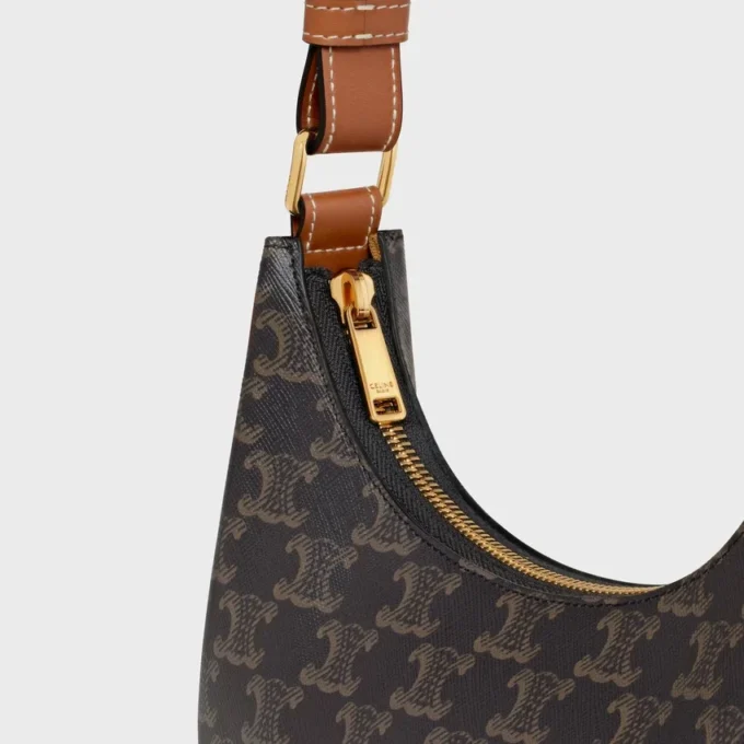 Ava-Tasche aus Triomphe Canvas und Kalbsleder