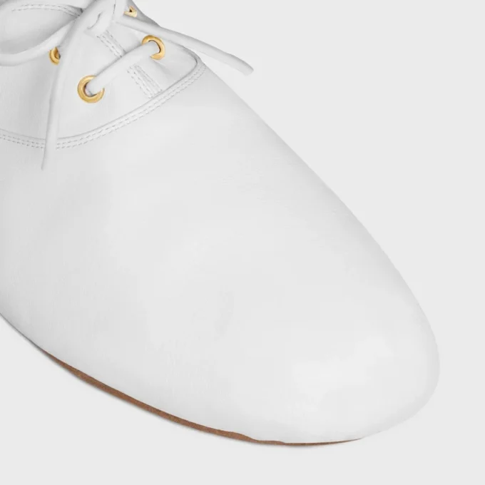 Ballerina-Schuh mit Schnürung aus Lammleder