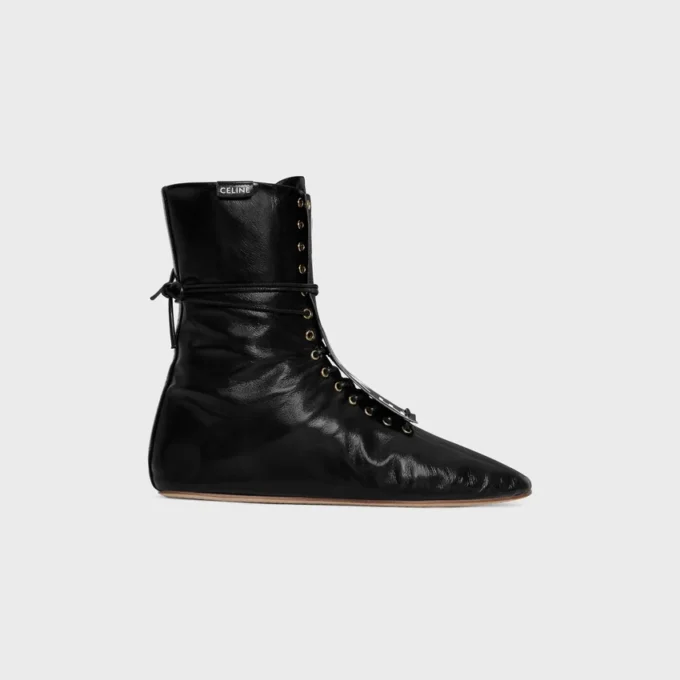 Ballet High – Schnürstiefel aus Lammleder Ballet High – Schnürstiefel aus Lammleder