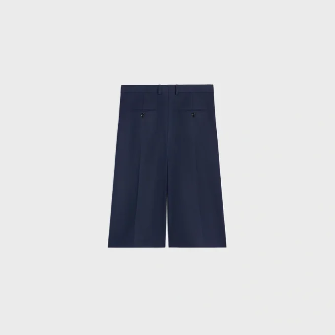 Bermudashorts aus Baumwoll- und Wollgabardine Bermudashorts aus Baumwoll- und Wollgabardine
