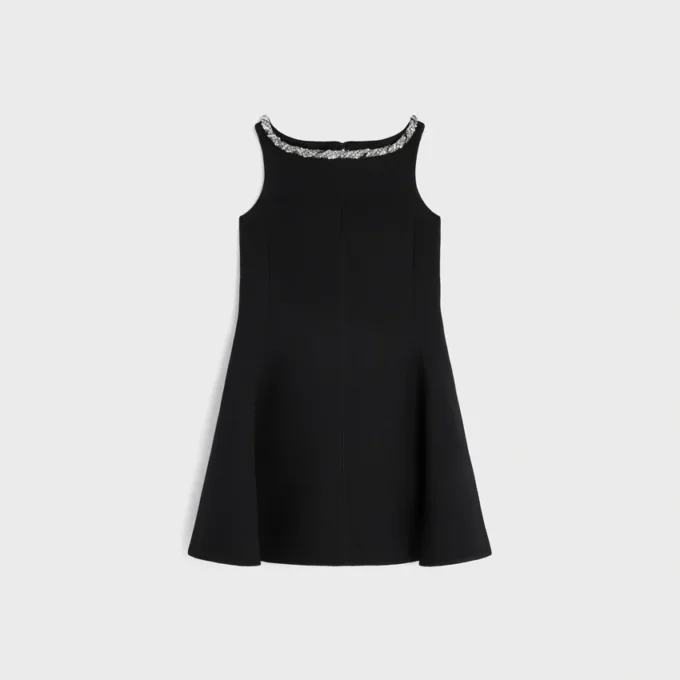 Besticktes Kleid aus doppeltem Wollkrepp