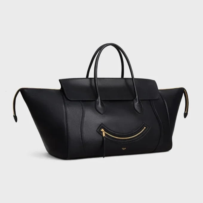 Big Smile Luggage aus geschmeidigem, glänzendem Lammleder Big Smile Luggage aus geschmeidigem, glänzendem Lammleder