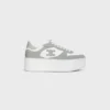 Block-Keil-Sneaker aus Kalbsleder und Kalbsveloursleder Block-Keil-Sneaker aus Kalbsleder und Kalbsveloursleder