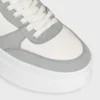 Block-Keil-Sneaker aus Kalbsleder und Kalbsveloursleder Block-Keil-Sneaker aus Kalbsleder und Kalbsveloursleder
