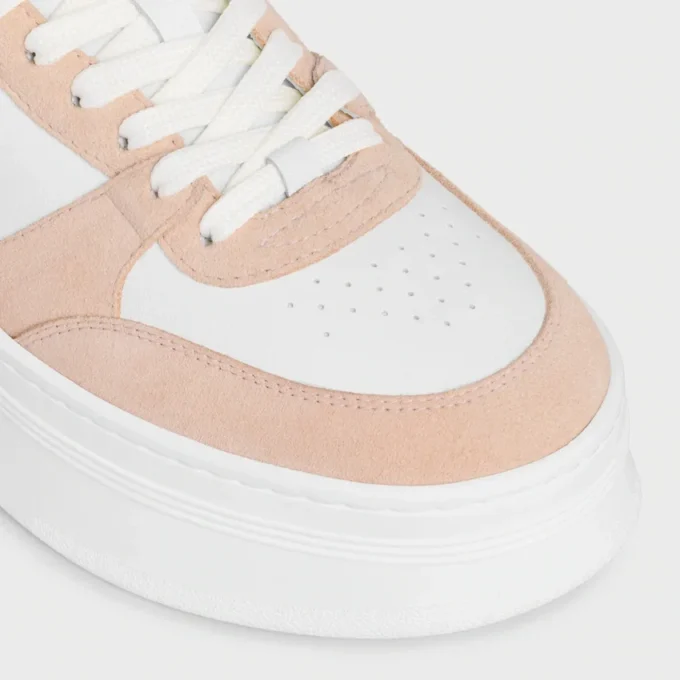 Block-Keil-Sneaker aus Kalbsleder und Kalbsveloursleder Block-Keil-Sneaker aus Kalbsleder und Kalbsveloursleder