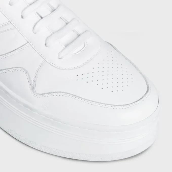 Block-Sneaker mit Keilsohle aus Kalbsleder Block-Sneaker mit Keilsohle aus Kalbsleder