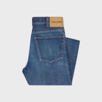 Bootcut-Jeans aus Dark Union Wash Denim