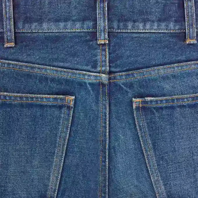 Bootcut-Jeans aus Dark Union Wash Denim Bootcut-Jeans aus Dark Union Wash Denim