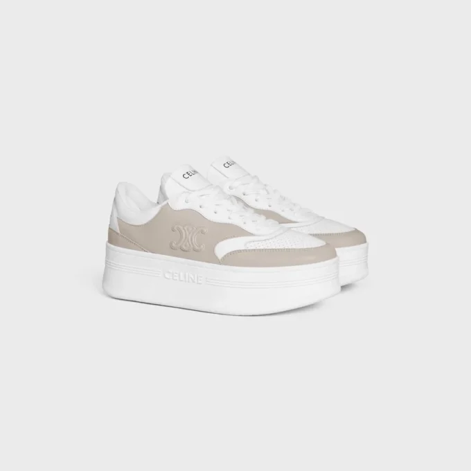 CELINE – Block-Sneaker mit Triomphe-Motiv aus Kalbsleder CELINE – Block-Sneaker mit Triomphe-Motiv aus Kalbsleder