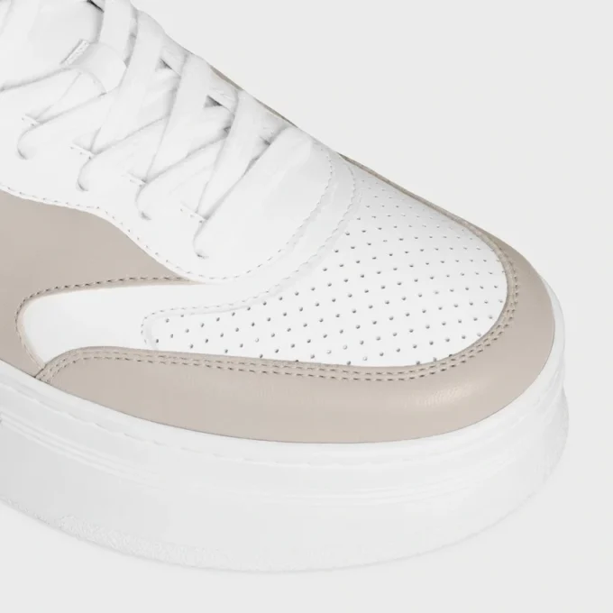 CELINE – Block-Sneaker mit Triomphe-Motiv aus Kalbsleder CELINE – Block-Sneaker mit Triomphe-Motiv aus Kalbsleder