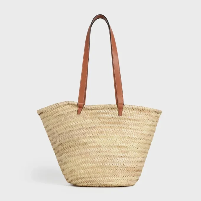 CELINE Classic Panier in mittlerer Größe aus Palmblättern und Kalbsleder CELINE Classic Panier in mittlerer Größe aus Palmblättern und Kalbsleder
