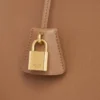 Celine Conti Tasche aus geschmeidigem genarbtem Kalbsleder Celine Conti Tasche aus geschmeidigem genarbtem Kalbsleder