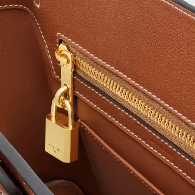 Celine Conti Tasche für Teenager aus geschmeidigem genarbtem Kalbsleder Celine Conti Tasche für Teenager aus geschmeidigem genarbtem Kalbsleder