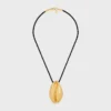 CELINE Dafila Muschel-Halskette aus Messing mit Goldfinish und Seide CELINE Dafila Muschel-Halskette aus Messing mit Goldfinish und Seide