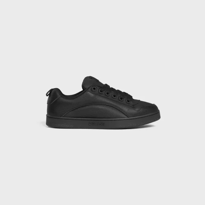 CELINE Huntington Low Lace-Up Sneaker aus getrommeltem Leder und Mesh CELINE Huntington Low Lace-Up Sneaker aus getrommeltem Leder und Mesh