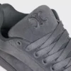 CELINE Huntington Low Lace-Up Sneaker aus Wildleder und Mesh CELINE Huntington Low Lace-Up Sneaker aus Wildleder und Mesh