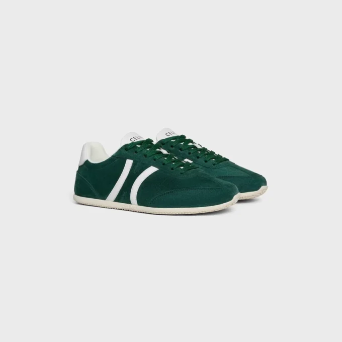 CELINE Jogger Low Schnürsneaker mit Triomphe-Motiv aus Wildleder und Kalbsleder CELINE Jogger Low Schnürsneaker mit Triomphe-Motiv aus Wildleder und Kalbsleder