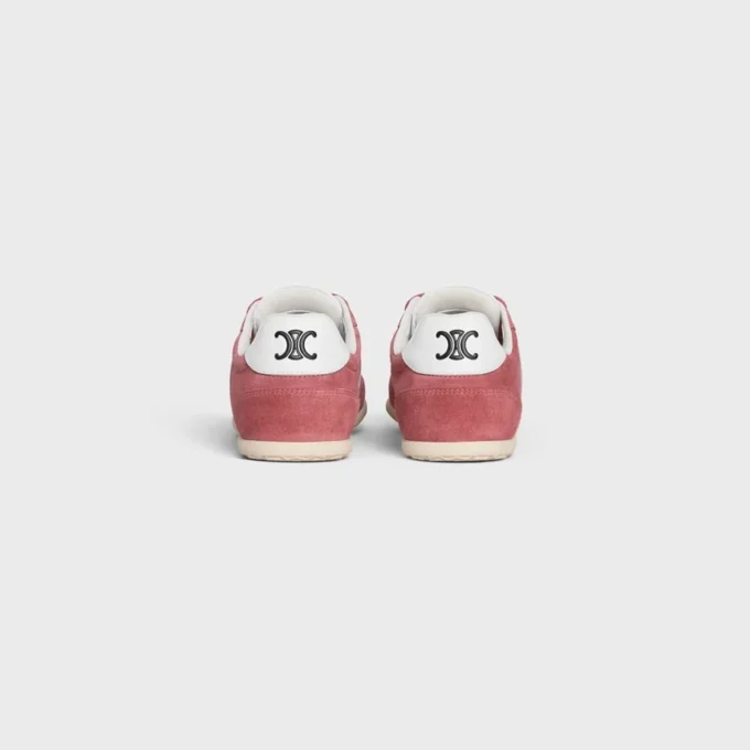 CELINE Jogger Low Schnürsneaker mit Triomphe-Motiv aus Wildleder und Kalbsleder CELINE Jogger Low Schnürsneaker mit Triomphe-Motiv aus Wildleder und Kalbsleder