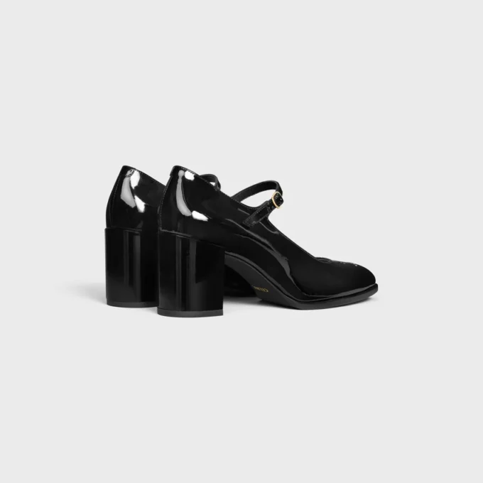 CELINE Lily Perforated Triomphe Babies aus lackiertem Kalbsleder CELINE Lily Perforated Triomphe Babies aus lackiertem Kalbsleder