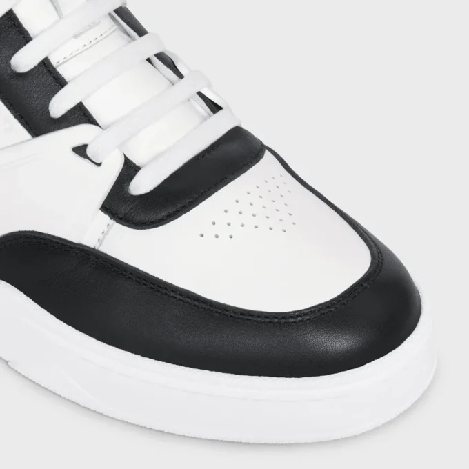 CELINE Trainer CT-07 Niedriger Schnürsneaker aus Kalbsleder CELINE Trainer CT-07 Niedriger Schnürsneaker aus Kalbsleder