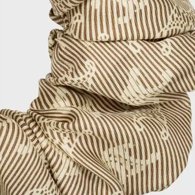 CELINE Triomphe Diagonale Scrunchy aus Seide und Messing mit Goldfinish