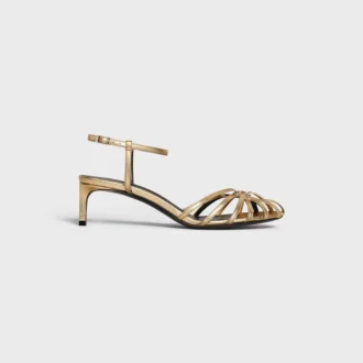 CELINE Triomphe Sandale aus laminiertem Lammleder CELINE Triomphe Sandale aus laminiertem Lammleder
