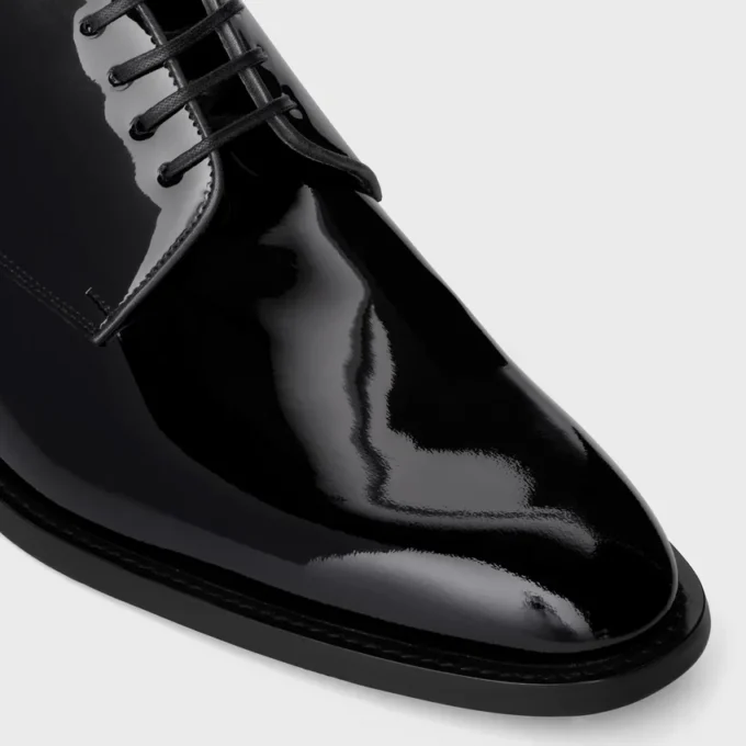 CELINE Tuxedo Derby aus lackiertem Kalbsleder CELINE Tuxedo Derby aus lackiertem Kalbsleder