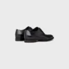 CELINE Tuxedo Derby aus poliertem Stierleder CELINE Tuxedo Derby aus poliertem Stierleder