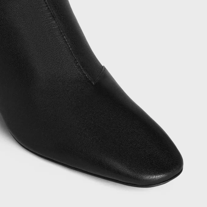 Cheri – Stiefel mit Reißverschluss aus Stretch-Lammleder Cheri – Stiefel mit Reißverschluss aus Stretch-Lammleder