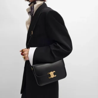 Classique Triomphe Tasche aus glänzendem Kalbsleder