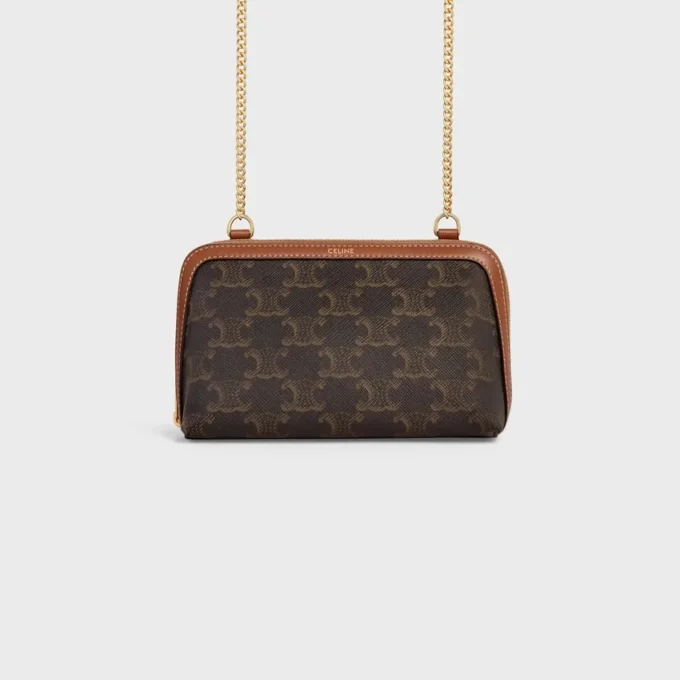 Clutch mit Kette aus Triomphe Canvas und Lammleder Clutch mit Kette aus Triomphe Canvas und Lammleder