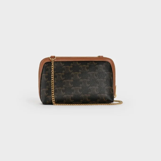 Clutch mit Kette aus Triomphe Canvas und Lammleder Clutch mit Kette aus Triomphe Canvas und Lammleder