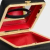 Cube aus geschmeidigem Kalbsleder Cube aus geschmeidigem Kalbsleder
