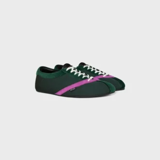 Der flache Sneaker aus Grosgrain, Samt, Kalbsveloursleder und Lammleder