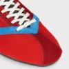 Der flache Sneaker aus Grosgrain, Samt, Ziegenveloursleder und Lammleder Der flache Sneaker aus Grosgrain, Samt, Ziegenveloursleder und Lammleder