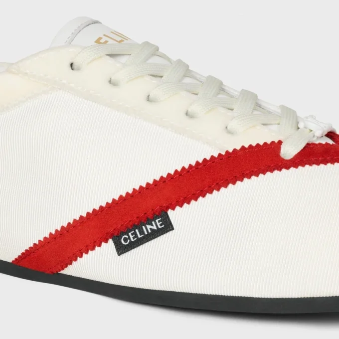 Der flache Sneaker aus Grosgrain, Samt, Ziegenveloursleder und Lammleder Der flache Sneaker aus Grosgrain, Samt, Ziegenveloursleder und Lammleder
