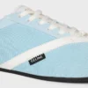 Der flache Sneaker aus Grosgrain, Samt, Ziegenveloursleder und Lammleder Der flache Sneaker aus Grosgrain, Samt, Ziegenveloursleder und Lammleder