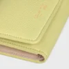 Edle Brieftasche mit Triomphe-Prägung aus geschmeidigem, genarbtem Kalbsleder Edle Brieftasche mit Triomphe-Prägung aus geschmeidigem, genarbtem Kalbsleder