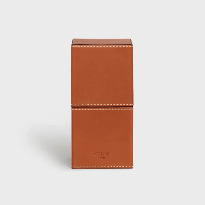 Etui 1 Parfüm 100 ml aus naturbelassenem Kalbsleder Etui 1 Parfüm 100 ml aus naturbelassenem Kalbsleder