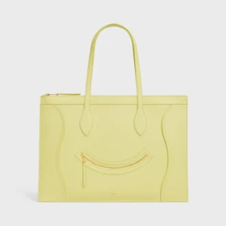 Flache Luggage aus glänzendem Kalbsleder Flache Luggage aus glänzendem Kalbsleder