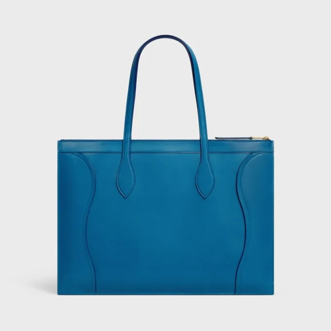 Flache Luggage aus glänzendem Kalbsleder Flache Luggage aus glänzendem Kalbsleder