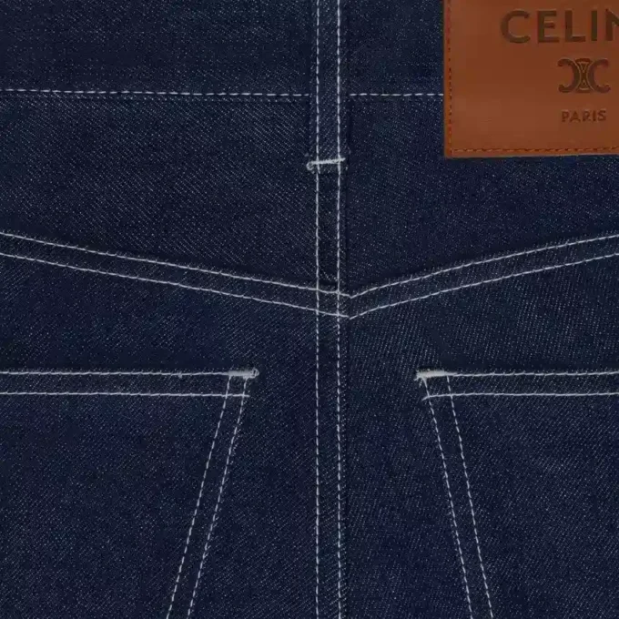Flare-Jeans 003 aus leichtem Indigo-Denim