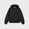 Gesteppte Jacke aus leichtem Nylon Gesteppte Jacke aus leichtem Nylon
