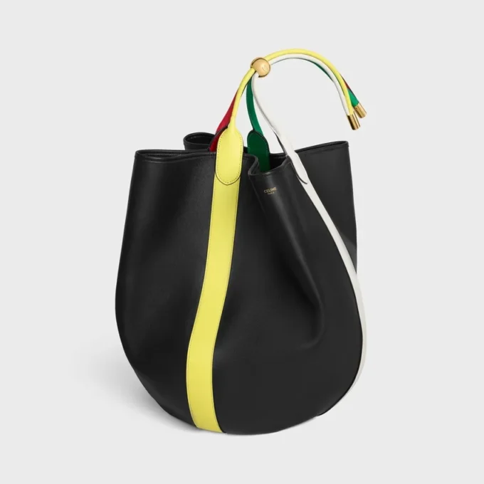 Große Drop-Bucket-Tasche aus glattem Kalbsleder Große Drop-Bucket-Tasche aus glattem Kalbsleder